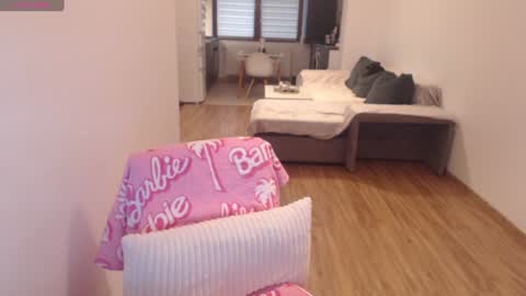 Khloe online show from 01-31-25, 12:29