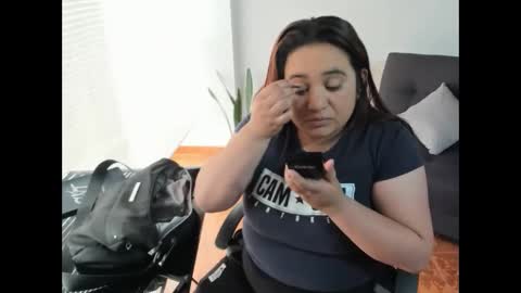 khloe_tommson_ online show from 10-13-25, 01:11