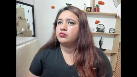 khloe_tommson_ online show from 11-01-25, 01:35