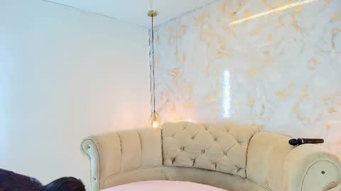 Snapshot of khloeblake chatting on 12-18-25, 04:51 Khloe online show from 12-18-25, 04:51