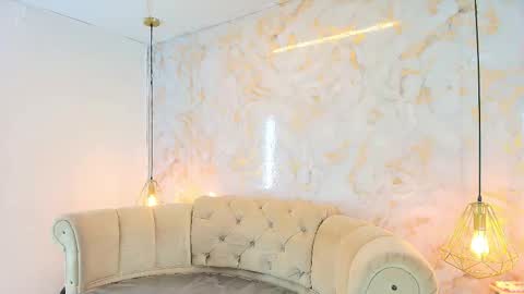 Snapshot of khloeblake chatting on 01-14-26, 05:02 Khloe online show from 01-14-26, 05:02