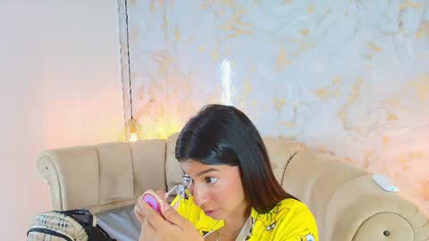 Khloe online show from 04-07-26, 05:08