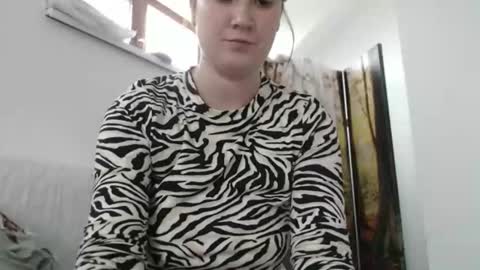 Sarah online show from 12-22-25, 11:07