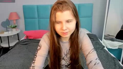 Ellie online show from 10-05-25, 03:05