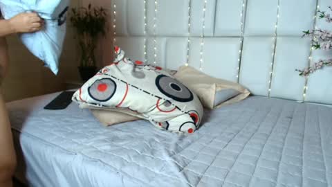 Snapshot of kiana_cream chatting on 02-05-25, 05:53 N M online show from 02-05-25, 05:53