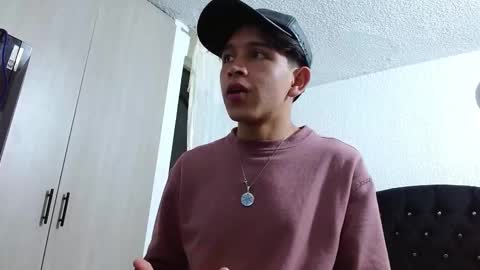 Adrian  Chlloe online show from 10-01-25, 04:18