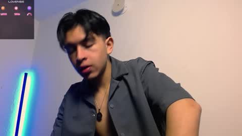 Adrian  Chlloe online show from 12-05-25, 04:03