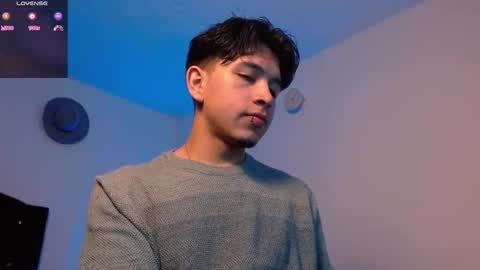 Adrian  Chlloe online show from 02-05-26, 07:51