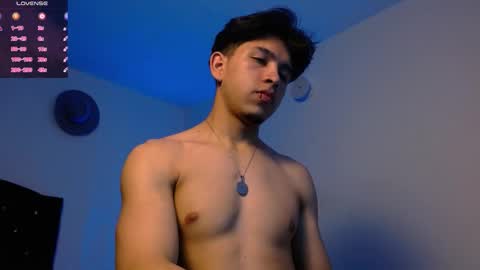 Adrian  Chlloe online show from 02-08-26, 12:47