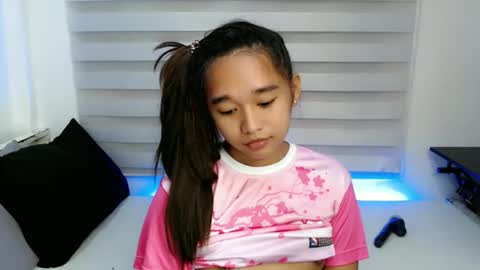 i love bella online show from 11-07-25, 01:27