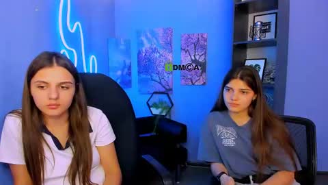 Snapshot of kiara_belle chatting on 06-10-26, 12:26 Kiara online show from 06-10-26, 12:26
