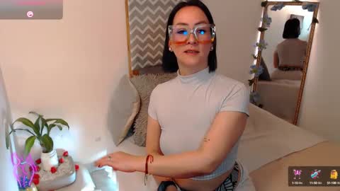 Kiara Bermont online show from 10-10-25, 04:28
