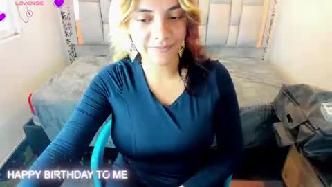 Snapshot of kiara_cruz__ chatting on 06-17-26, 08:10 kiara Cruz online show from 06-17-26, 08:10