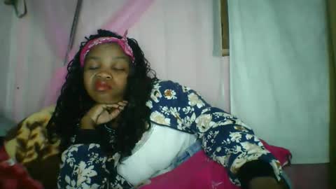 Snapshot of kiarah_69 chatting on 05-04-26, 02:40 kiarah 69 online show from 05-04-26, 02:40