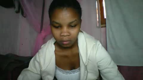 Snapshot of kiarah_69 chatting on 05-13-26, 08:23 kiarah 69 online show from 05-13-26, 08:23