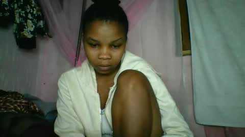 Snapshot of kiarah_69 chatting on 05-13-26, 08:27 kiarah 69 online show from 05-13-26, 08:27