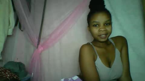 Snapshot of kiarah_69 chatting on 05-15-26, 01:01 kiarah 69 online show from 05-15-26, 01:01