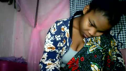 Snapshot of kiarah_69 chatting on 05-24-26, 03:44 kiarah 69 online show from 05-24-26, 03:44