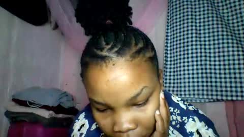 Snapshot of kiarah_69 chatting on 06-08-26, 02:12 kiarah 69 online show from 06-08-26, 02:12