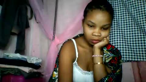 Snapshot of kiarah_69 chatting on 06-09-26, 05:02 kiarah 69 online show from 06-09-26, 05:02