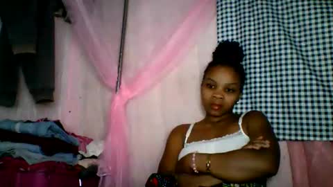 Snapshot of kiarah_69 chatting on 06-11-26, 04:05 kiarah 69 online show from 06-11-26, 04:05