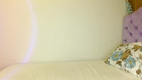 Kiara online show from 04-15-26, 02:29