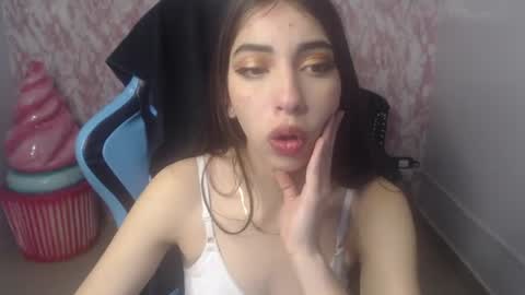 Snapshot of kiarastar_ch chatting on 07-07-26, 01:04 kiara online show from 07-07-26, 01:04