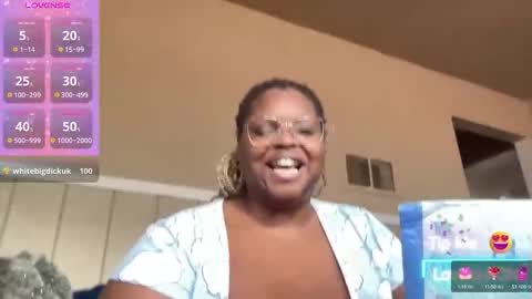 KiaraSugars online show from 12-22-25, 07:44