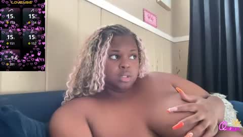 Snapshot of kiarasugars chatting on 07-16-26, 01:28 KiaraSugars online show from 07-16-26, 01:28