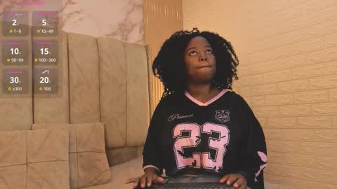 Snapshot of kiarazafira chatting on 10-17-25, 10:51 kiarazafira online show from 10-17-25, 10:51