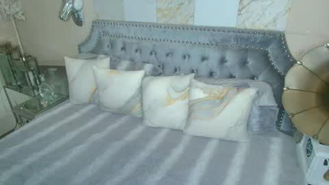 Kia Rose online show from 03-14-26, 05:57