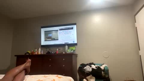 HunneysPlayRoom online show from 10-27-25, 01:04