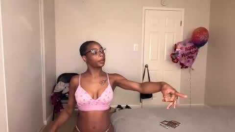 HunneysPlayRoom online show from 03-05-26, 10:33