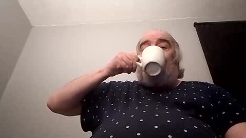 KICKINME online show from 11-13-25, 04:44