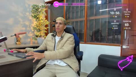 Kieran Derek online show from 01-04-25, 07:23