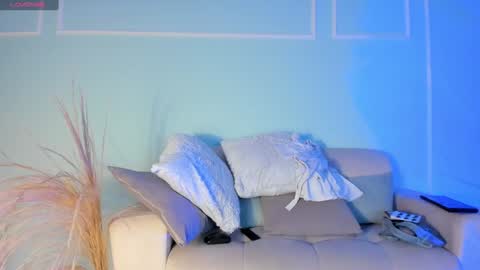 Snapshot of kiiimthompson chatting on 01-15-25, 02:24 Kim Thompson online show from 01-15-25, 02:24