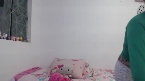 Snapshot of kiimy_to chatting on 05-16-26, 11:57 Nezumy Rey online show from 05-16-26, 11:57