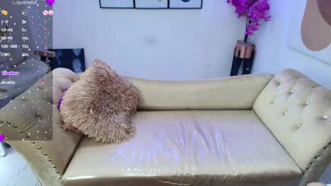 Snapshot of kiitty__meow chatting on 06-03-26, 02:33 Kitty online show from 06-03-26, 02:33