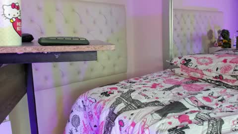 Snapshot of kiitty_horny_ chatting on 02-08-26, 12:19 Melody online show from 02-08-26, 12:19