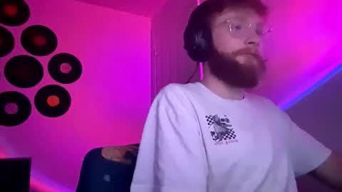 kiiyp online show from 11-27-25, 08:11