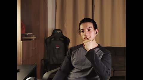 kikeruiz 19 online show from 12-05-24, 01:03