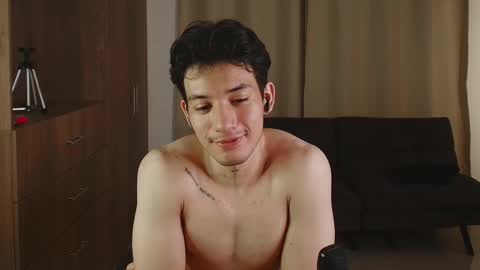 kikeruiz 19 online show from 12-15-25, 11:53