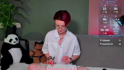 kiki_blue_eyes online show from 01-15-25, 11:00