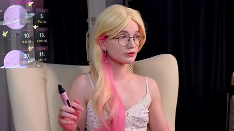 Snapshot of kiki_blue_eyes chatting on 02-05-26, 04:50 kiki_blue_eyes online show from 02-05-26, 04:50