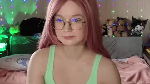 Snapshot of kiki_blue_eyes chatting on 02-26-26, 06:45 kiki_blue_eyes online show from 02-26-26, 06:45