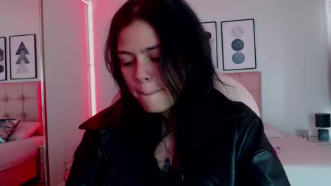 kIKI online show from 01-09-26, 09:38