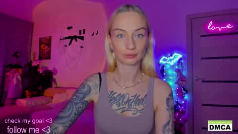 Kiki online show from 11-02-25, 09:28