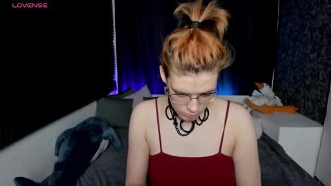 Kiki online show from 12-06-24, 04:38