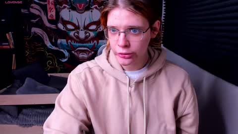 Kiki online show from 02-21-25, 10:39