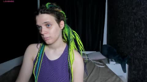 Kiki online show from 11-23-25, 10:48